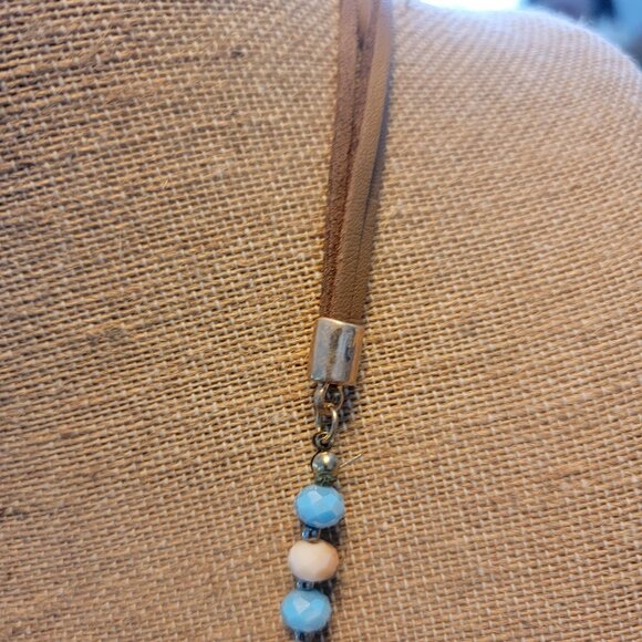 Y Pendant Necklace Blue/White Beads Large Golden Disc Leather Cord - Picture 9 of 14